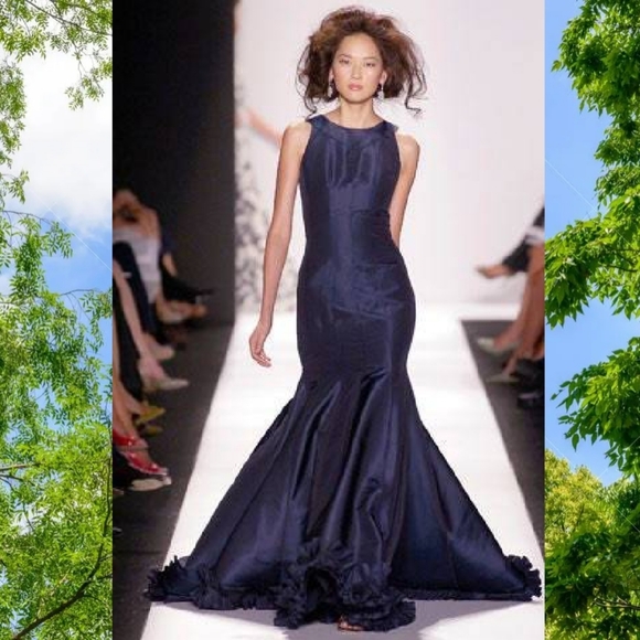 *$7,500 OSCAR DE LA RENTA GORGEOUS PURE SILK BLACK RUNWAY GOWN DRESS US 8 - Picture 1 of 10
